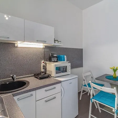 -apartment Near The Center With A Balcony Apartment