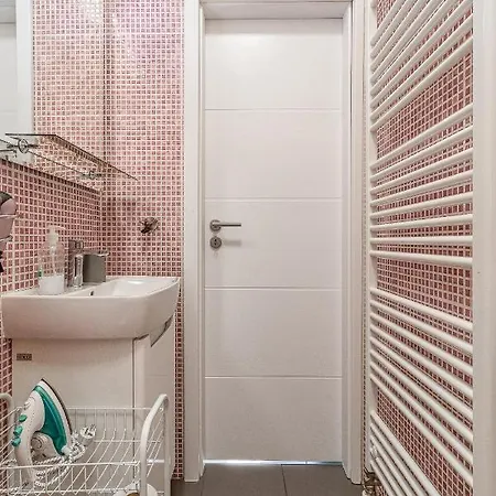 -apartment Near The Center With A Balcony *