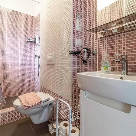 -jonashouse Near The Center With A Balcony Apartament